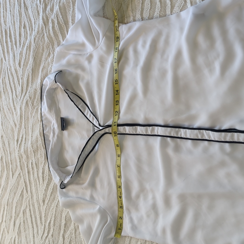 Like New Worthington Button Down - Picture 9 of 11